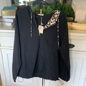 Boutique Cheetah/Black rain pullover windbreaker
